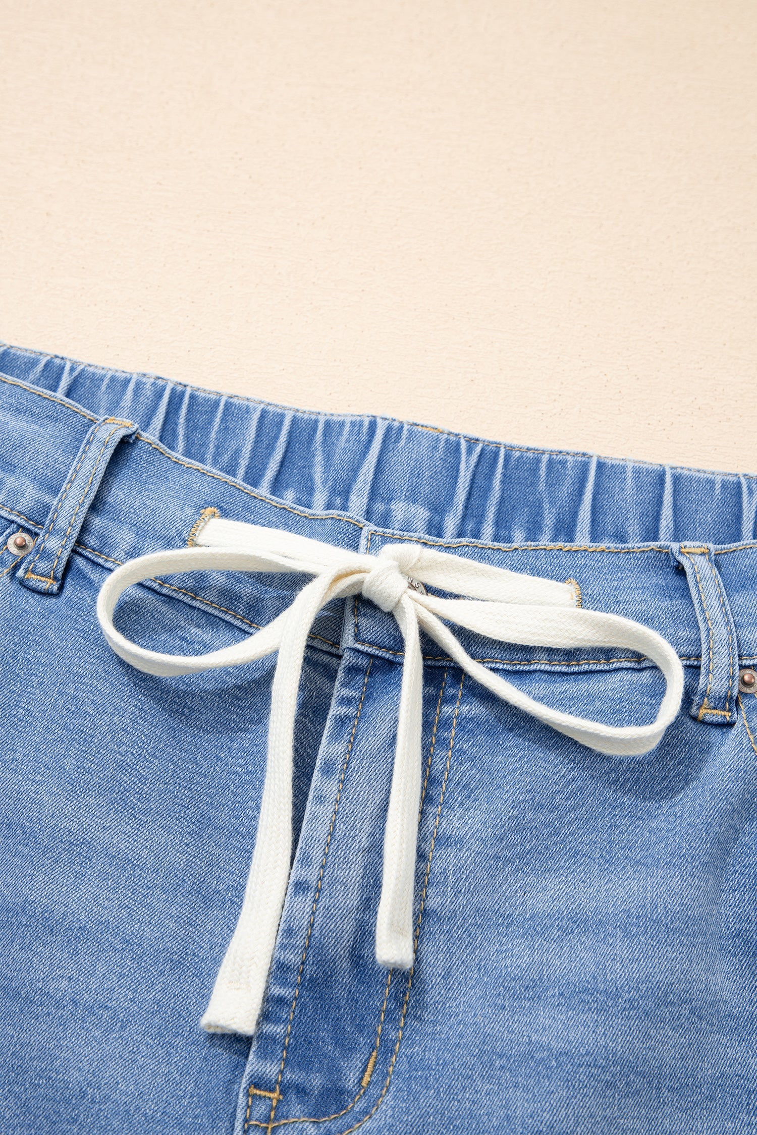 Light Blue Acid Wash Contrast Lace-up Plus Size Jeans